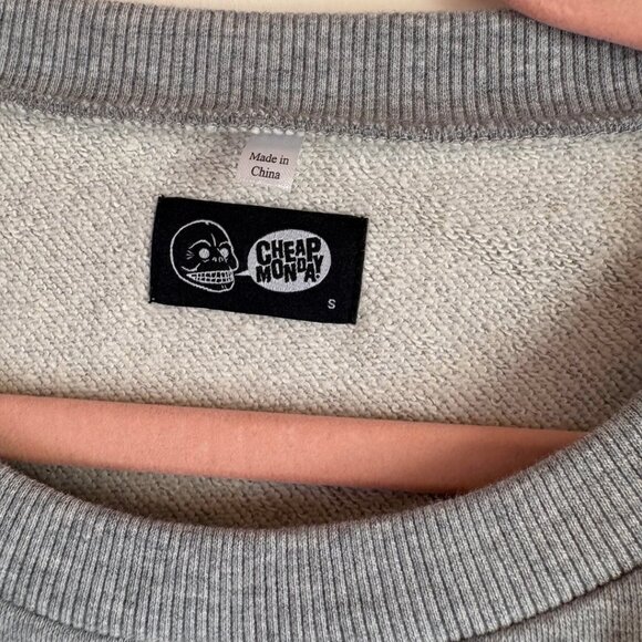 Cheap Monday Grey Twist Front Sweatshirt Women’s Small Long Sleeve Pullover - Picture 4 of 5